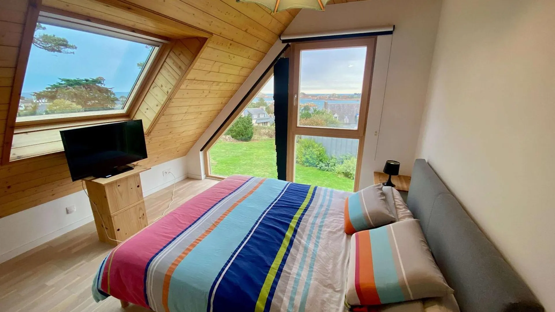 Casa vacanze Villa House With Sea View And Large Garden For 8 People Plougasnou